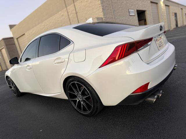 2019 Lexus IS 300