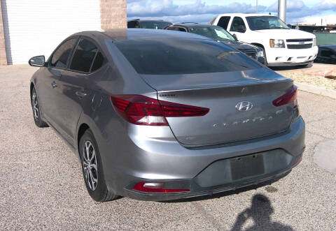 2019 Hyundai Elantra SE