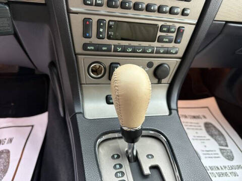 2004 Ford Thunderbird Deluxe