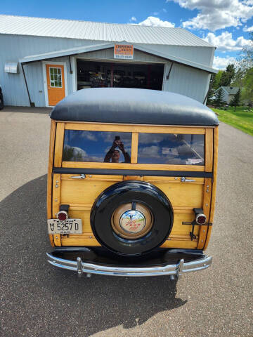 1948 Ford Woody