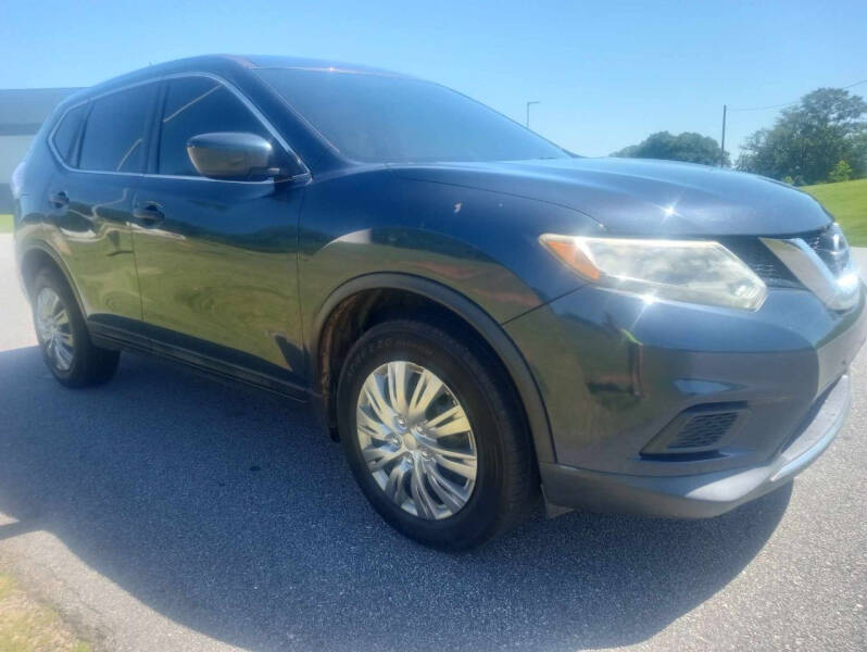 2016 Nissan Rogue S's photo