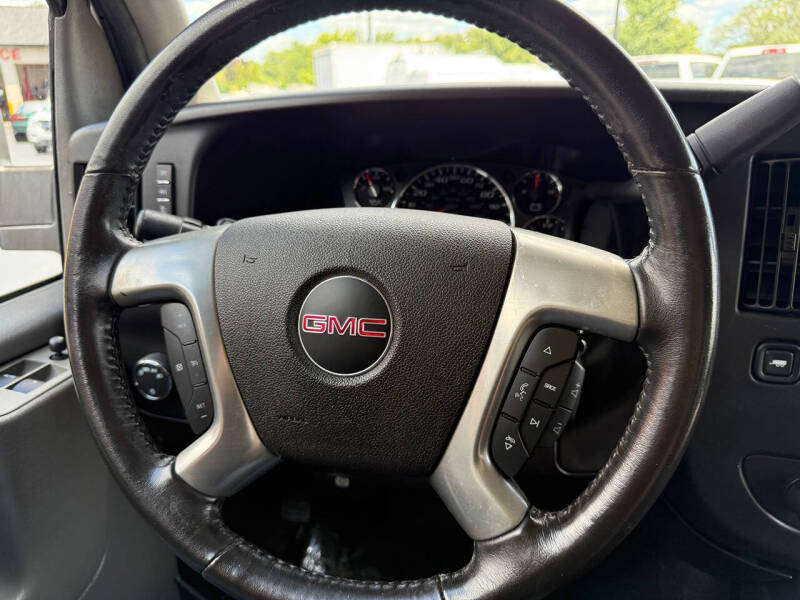 2014 GMC Savana LT 3500