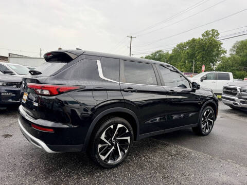 2022 Mitsubishi Outlander SE