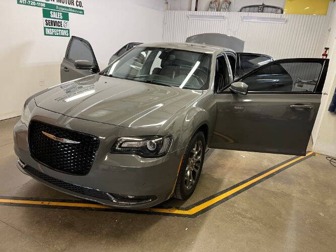 2017 Chrysler 300