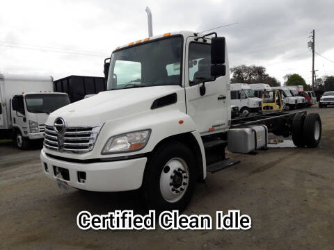 2010 Hino 338