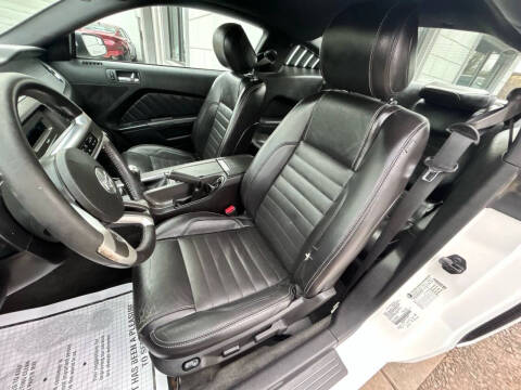 2013 Ford Mustang V6 Premium