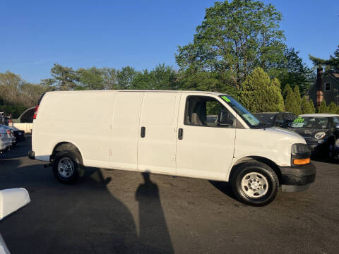 2018 Chevrolet Express 2500