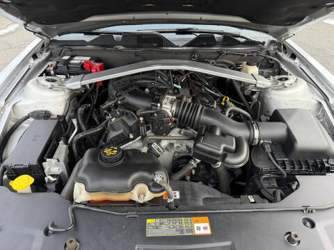 2012 Ford Mustang V6 Premium