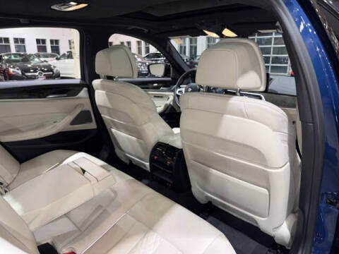 2021 BMW 5 Series M550i xDrive