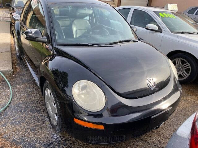 2010 Volkswagen New Beetle for sale at NORTH CHICAGO MOTORS INC in North Chicago IL