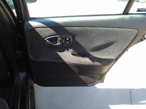 2001 Saturn S-Series SL2