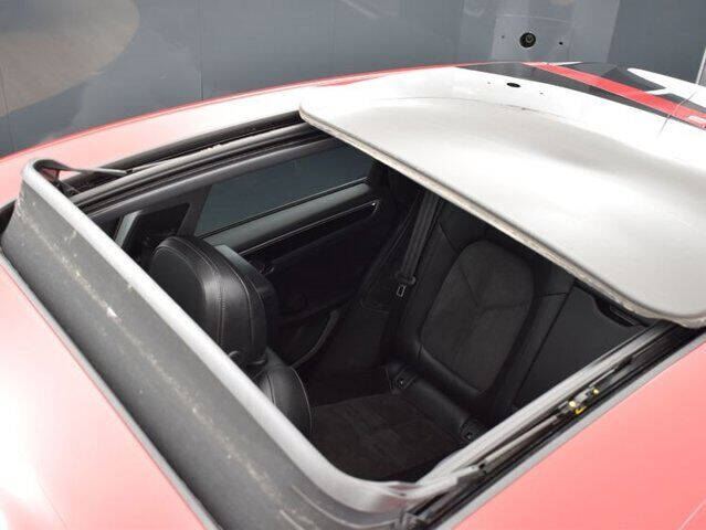 2018 Porsche Macan S