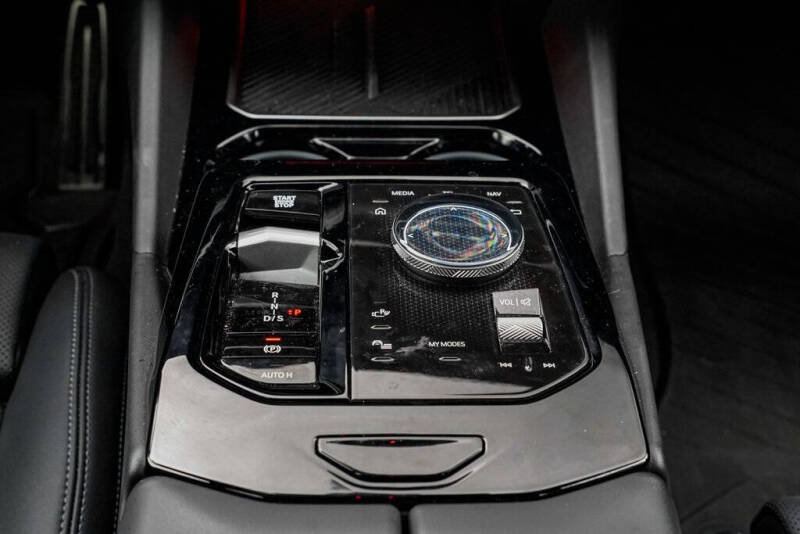 2025 BMW 5 Series 530i xDrive