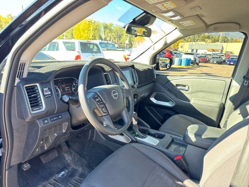 2022 Nissan Frontier SV