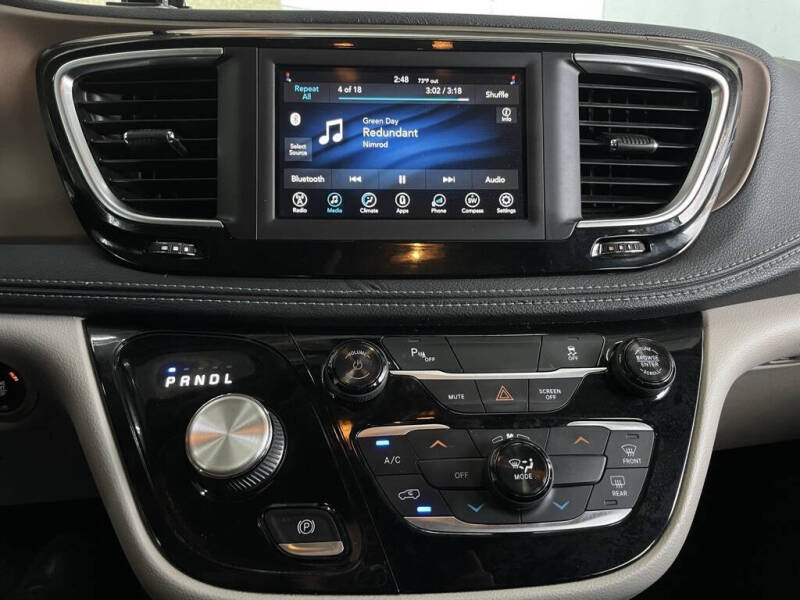 2018 Chrysler Pacifica L