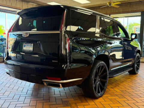 2021 Cadillac Escalade Luxury
