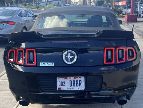 2014 Ford Mustang V6