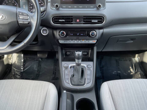 2022 Hyundai Kona SEL