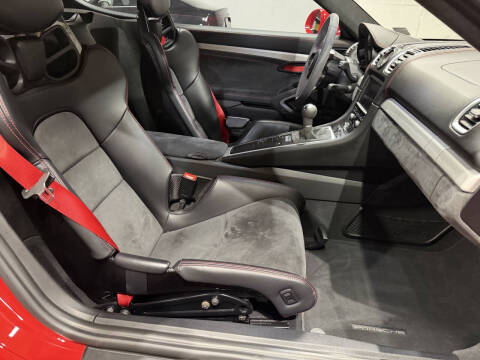 2016 Porsche Cayman GT4