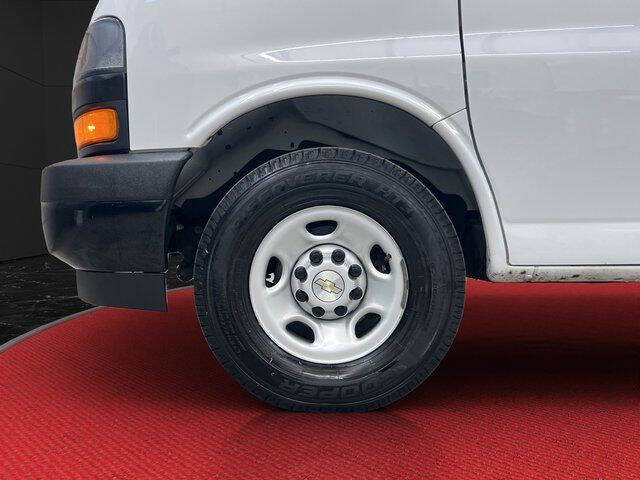 2021 Chevrolet Express 2500
