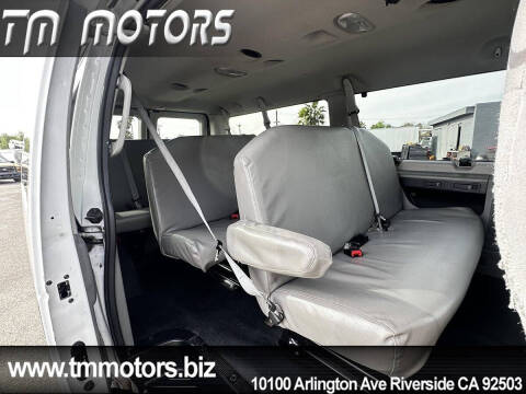 2011 Ford E-Series E-350 SD XLT