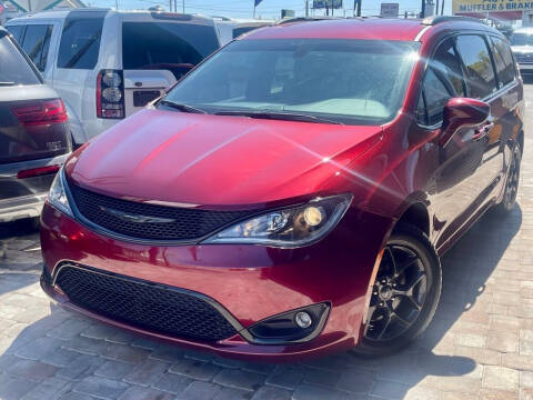2018 Chrysler Pacifica Touring L