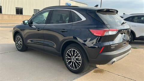 2021 Ford Escape Plug-In Hybrid Titanium