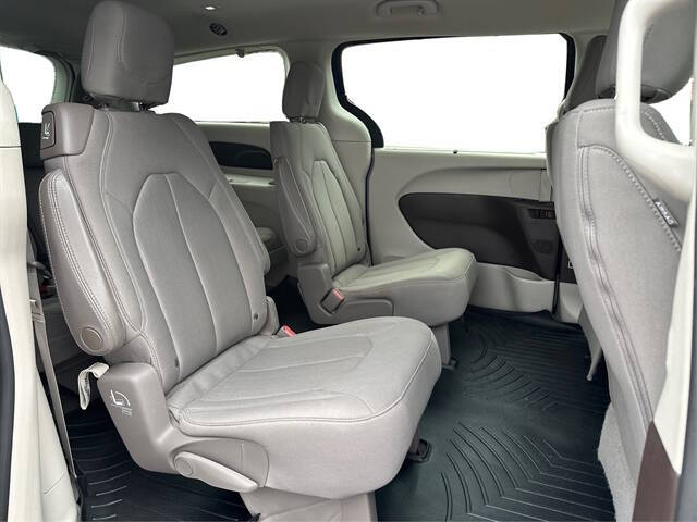 2021 Chrysler Pacifica Touring