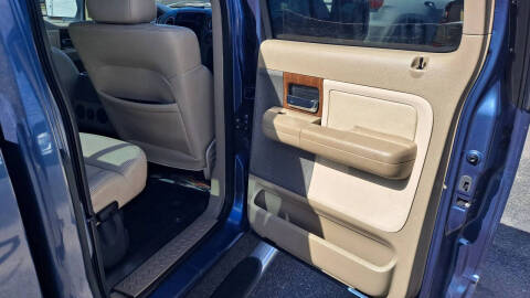 2004 Ford F-150 Lariat