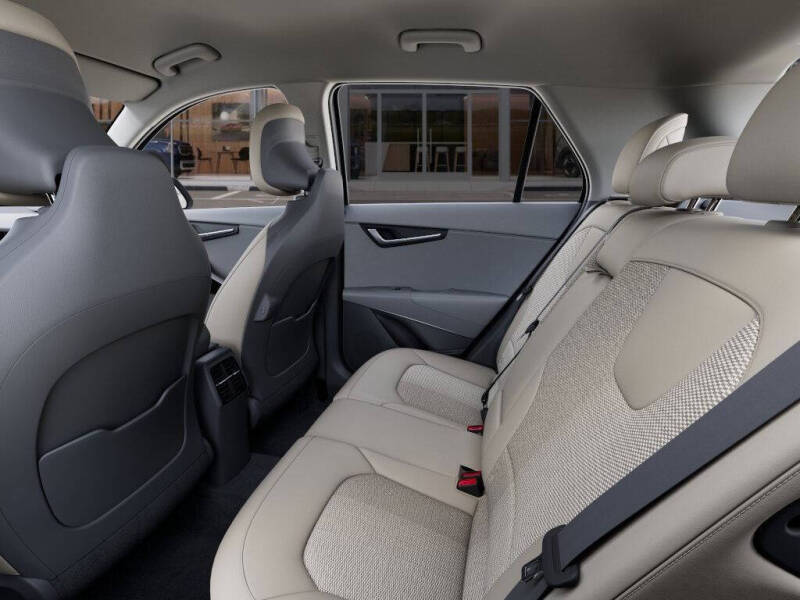 2025 Kia Niro EX