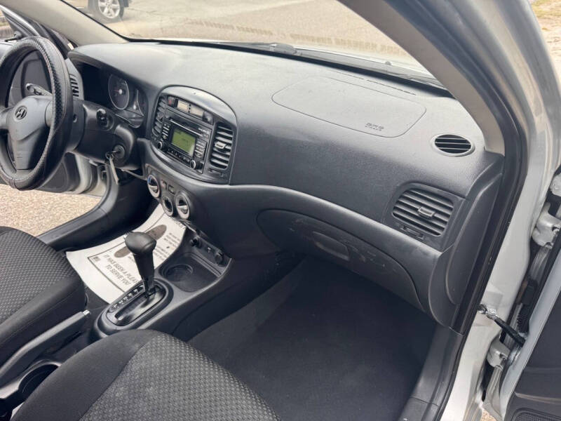 2009 Hyundai Accent GS