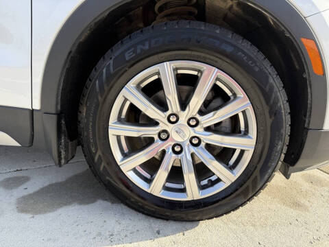 2022 Cadillac XT4 Premium Luxury