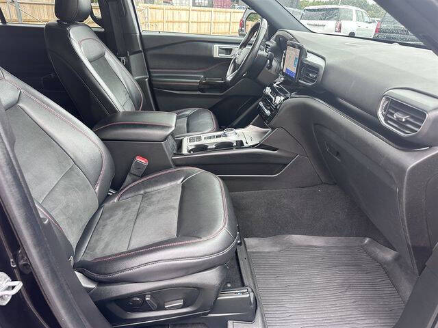 2022 Ford Explorer ST-Line