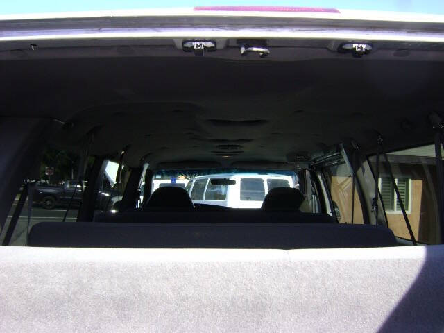 2002 Ford E-Series E-350 SD XL