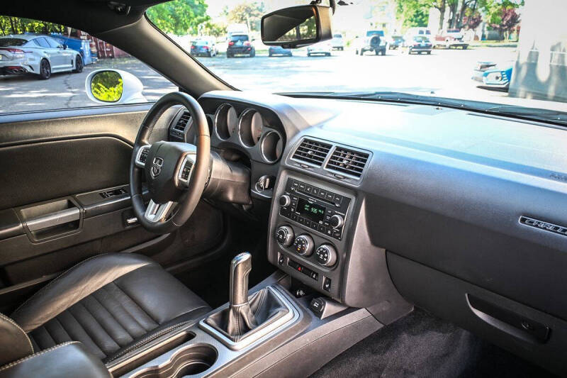 2011 Dodge Challenger R/T Classic