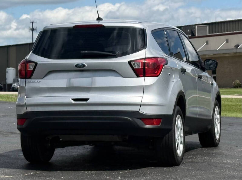 2019 Ford Escape S