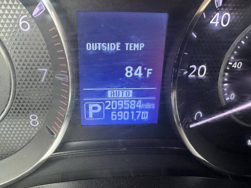 2017 Nissan Armada SL