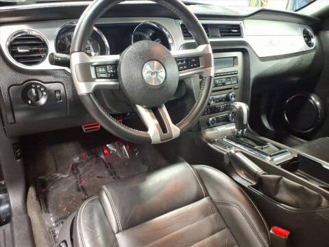 2013 Ford Mustang V6