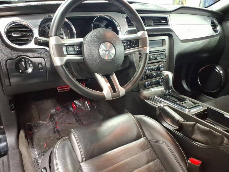 2013 Ford Mustang V6