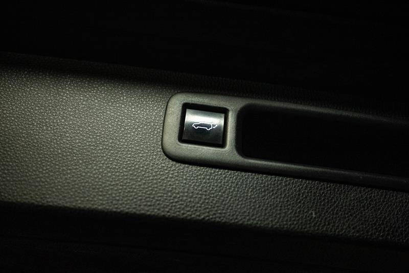 2020 Toyota Highlander Hybrid LE