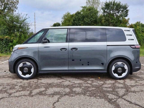 2025 Volkswagen ID. Buzz Pro S Plus 4Motion