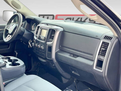 2021 RAM 1500 Classic SLT