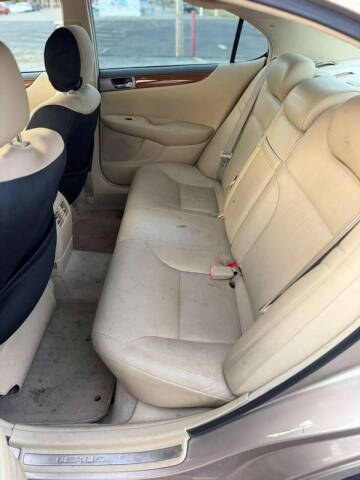 2005 Lexus ES 330