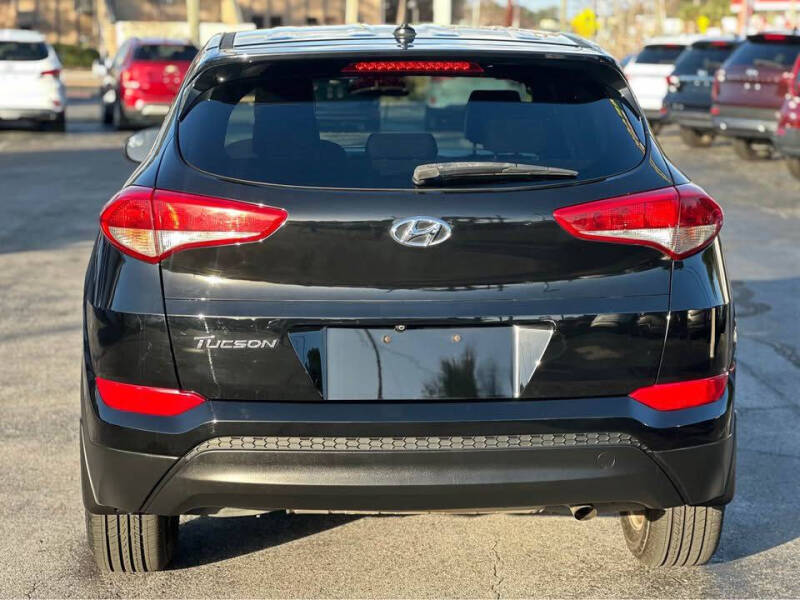 2017 Hyundai Tucson SE photo 4