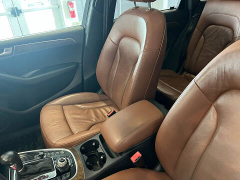 2011 Audi Q5 3.2 quattro Premium Plus