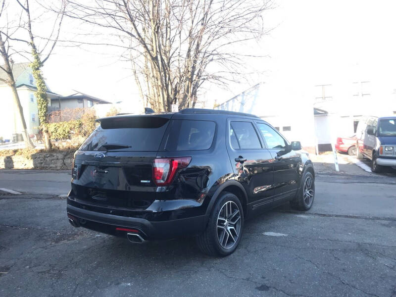 2016 Ford Explorer Sport
