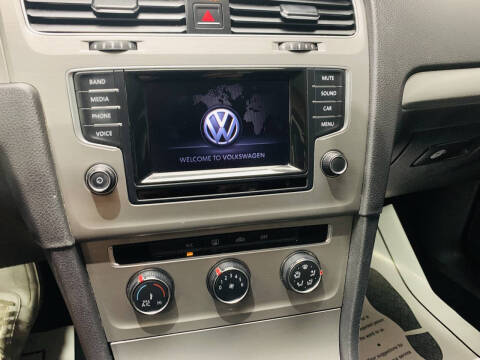 2015 Volkswagen Golf TSI S