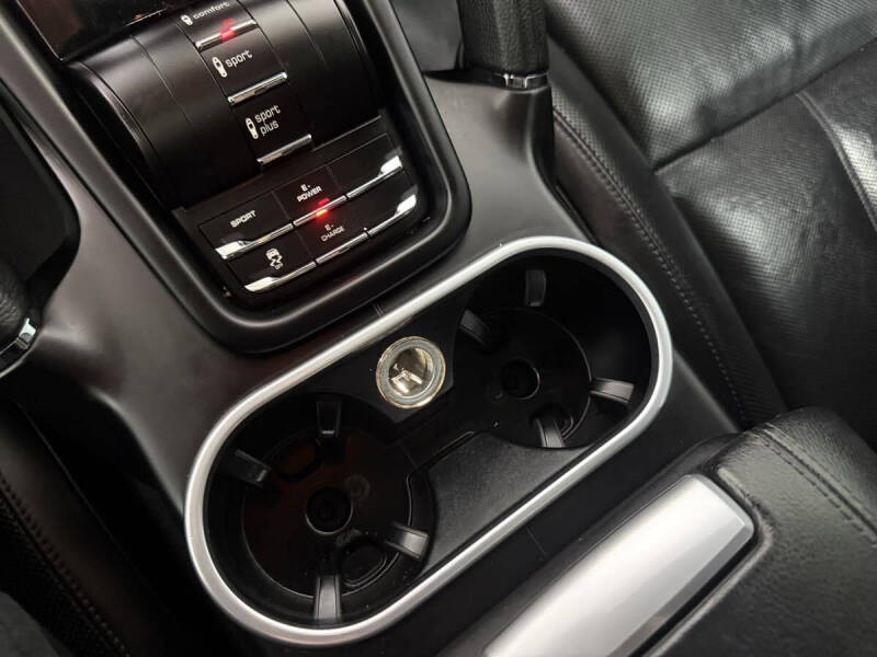 2016 Porsche Cayenne S E-Hybrid