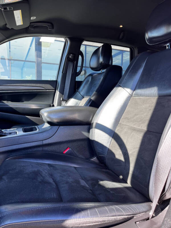 2019 Jeep Grand Cherokee Laredo