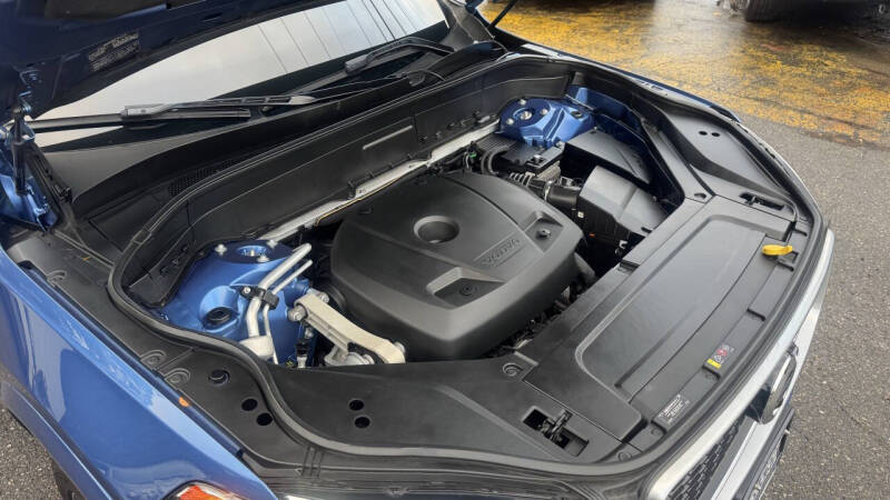 2018 Volvo XC90 T6 R-Design